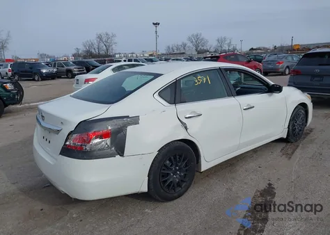 2015 Nissan Altima 2.5/2.5 S/2.5 Sl/2.5 Sv из США, поврежденный, VIN 1N4AL3AP9FC497703